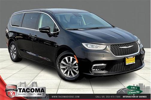 2024 Chrysler Pacifica Hybrid Select