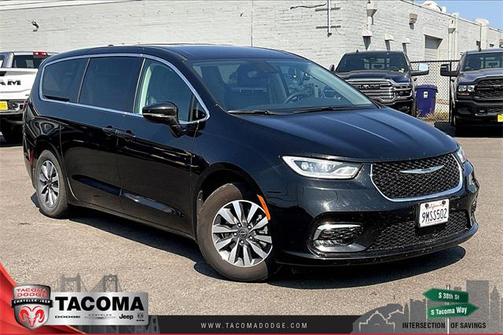 2024 Chrysler Pacifica Hybrid Select