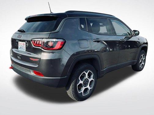 Granite Crystal Clearcoat Metallic 2022 Jeep Compass Trailhawk