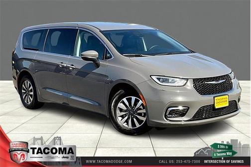 2023 Chrysler Pacifica Hybrid Touring L