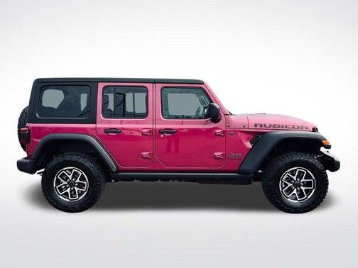 Tuscadero Pearlcoat 2026 Jeep Wrangler Rubicon