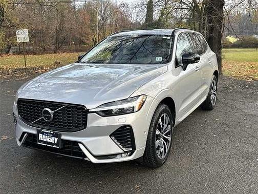 2023 Volvo XC60 Plus