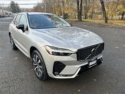 2023 Volvo XC60 Plus