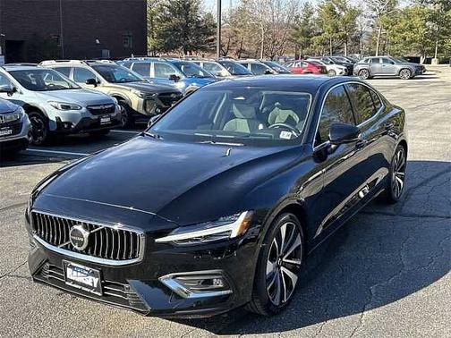 2023 Volvo S60 B5 AWD Ultimate Bright