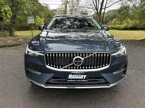 2022 Volvo XC60 B6 AWD Inscription