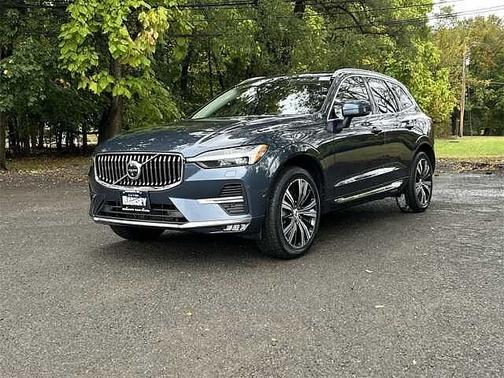 2022 Volvo XC60 B6 AWD Inscription