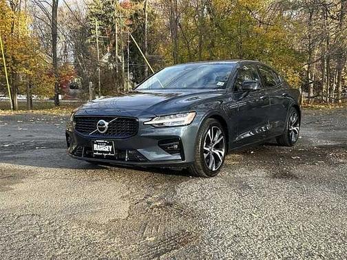 2024 Volvo S60 Core