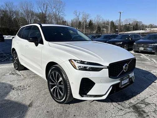 2023 Volvo XC60 Plus