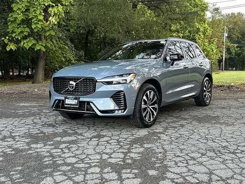 2024 Volvo XC60 Plus