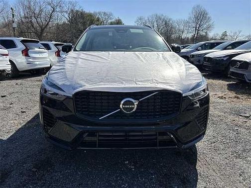 2025 Volvo XC60 Plug-In Hybrid Plus