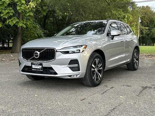 2023 Volvo XC60 Core