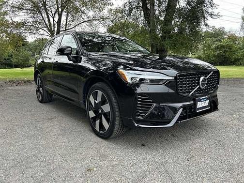 2024 Volvo XC60 Plus