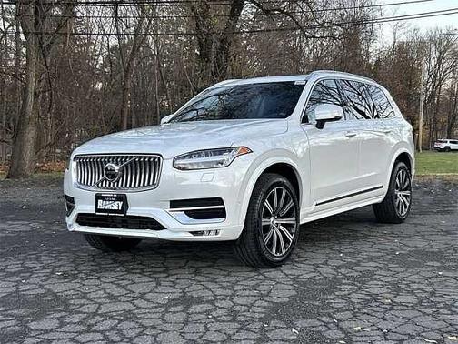 2024 Volvo XC90 Plus
