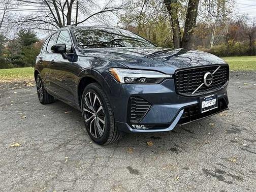 2023 Volvo XC60 Plus