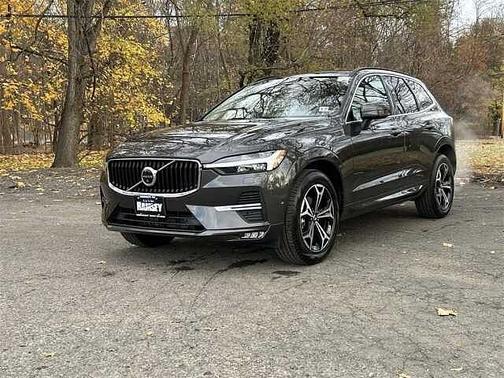 2022 Volvo XC60 B5 AWD Momentum