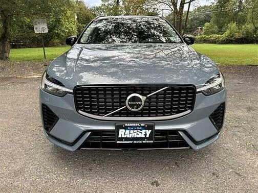 2024 Volvo XC60 Plus
