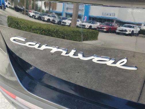2022 Kia Carnival LXS