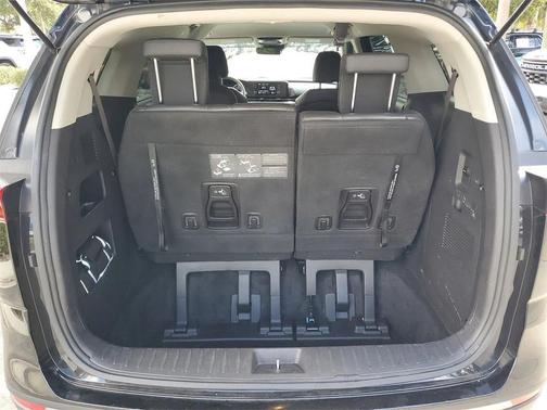 2022 Kia Carnival LXS