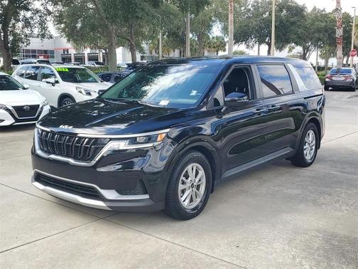 2022 Kia Carnival LXS