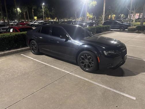 2018 Chrysler 300 S