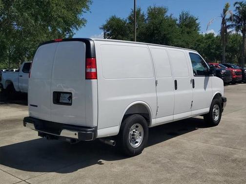 2025 Chevrolet Express 2500 RWD 2500 Regular Wheelbase WT