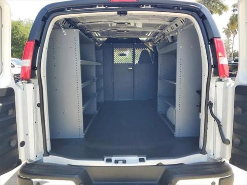 2025 Chevrolet Express 2500 RWD 2500 Regular Wheelbase WT