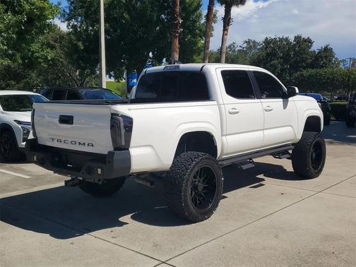 2022 Toyota Tacoma SR