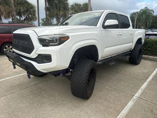 2022 Toyota Tacoma SR