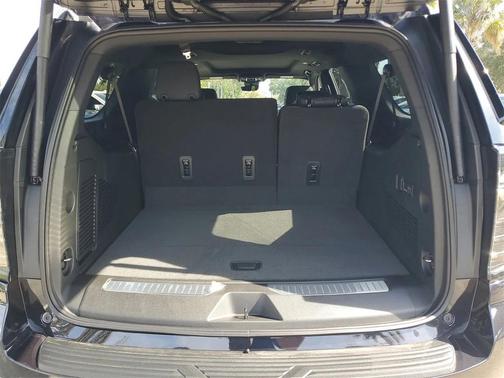 2026 Chevrolet Suburban High Country, 4WD