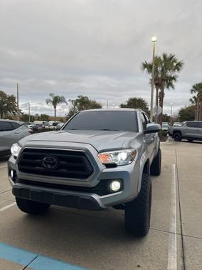 2022 Toyota Tacoma SR5