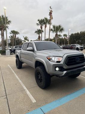 2022 Toyota Tacoma SR5