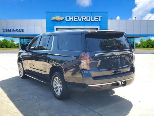 2023 Chevrolet Suburban LT