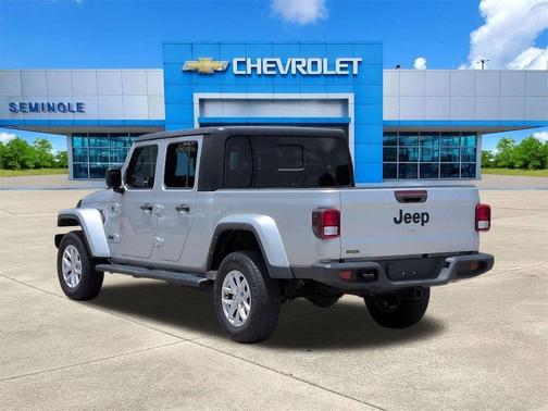 Silver Zynith Clearcoat 2023 Jeep Gladiator Sport S