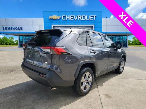 2022 Toyota RAV4 XLE