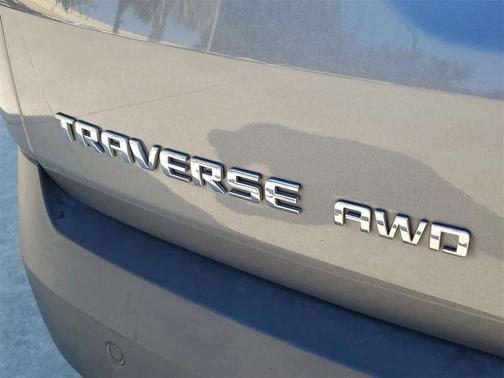 2020 Chevrolet Traverse LT Leather