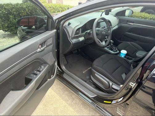 Phantom Black 2020 Hyundai ELANTRA SEL