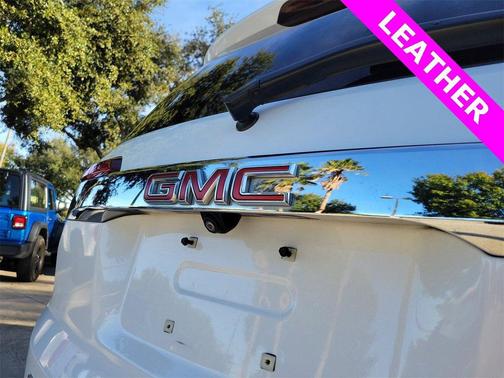 2023 GMC Acadia FWD SLT