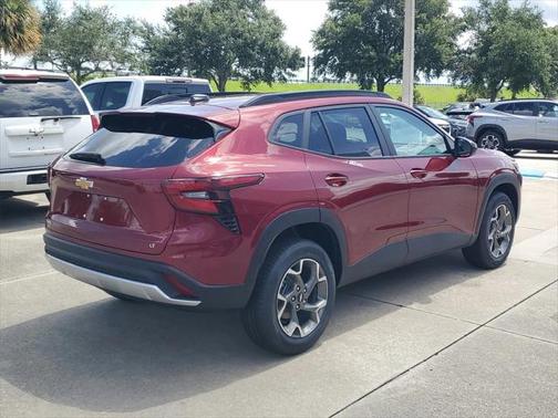 2025 Chevrolet Trax LT