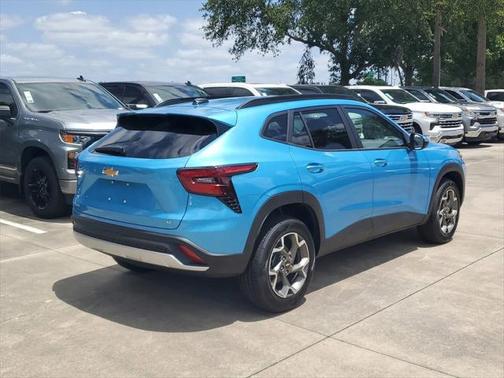 2025 Chevrolet Trax LT
