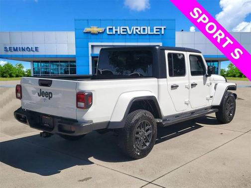 2024 Jeep Gladiator Sport S
