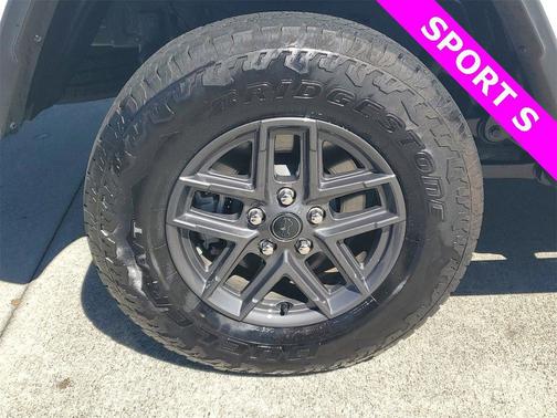 2024 Jeep Gladiator Sport S