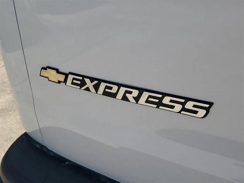 2025 Chevrolet Express 2500 RWD 2500 Extended Wheelbase WT