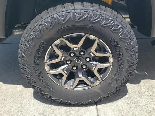 2025 Chevrolet Colorado ZR2