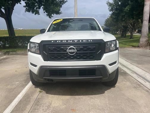 2024 Nissan Frontier S