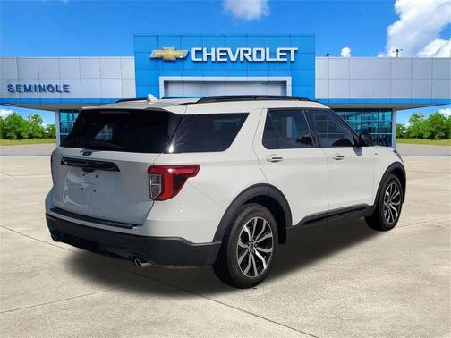 2023 Ford Explorer ST-Line