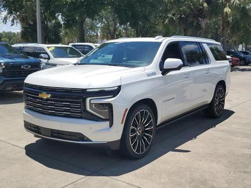 2025 Chevrolet Suburban 4WD High Country