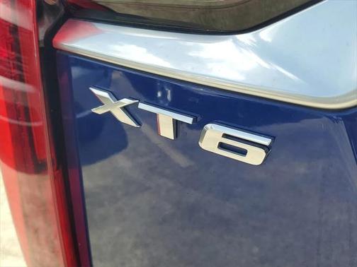 2023 Cadillac XT6 Premium Luxury FWD