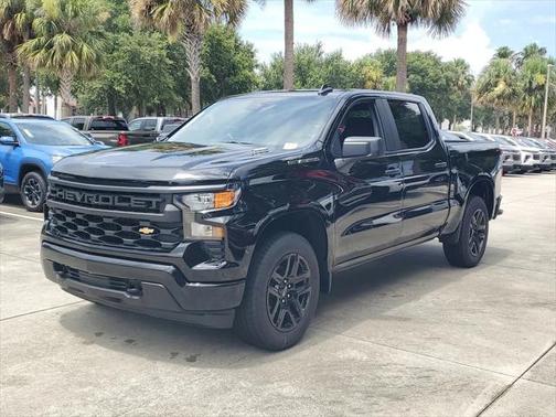 2025 Chevrolet Silverado 1500 Custom