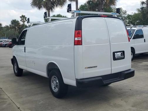 2025 Chevrolet Express 2500 RWD 2500 Regular Wheelbase WT