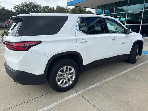 2023 Chevrolet Traverse LS